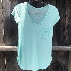 tresics Short Sleeve V Neck Pocket Tee szS